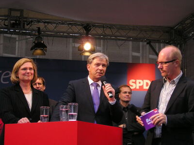 Klaus Wowereit auf der Wahlkundgebung in Tempelhof-Schöneberg am 14.09.2011 auf dem Breslauer Platz
